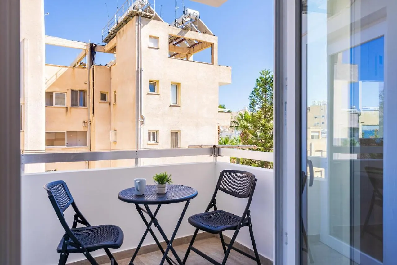 Vibe - 1 Bedroom Apartment W Balcony In Lárnaca 0*,