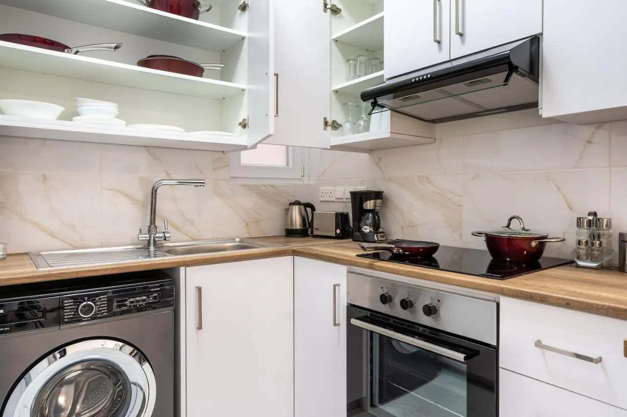 Vibe - 1 Bedroom Apartment W Balcony In Lárnaca